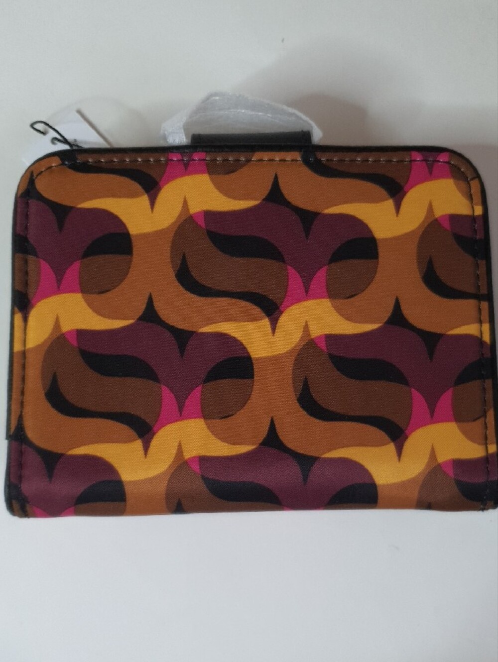 Vera Bradley Pushlock Wallet + Free Gift - Picture 2 of 8